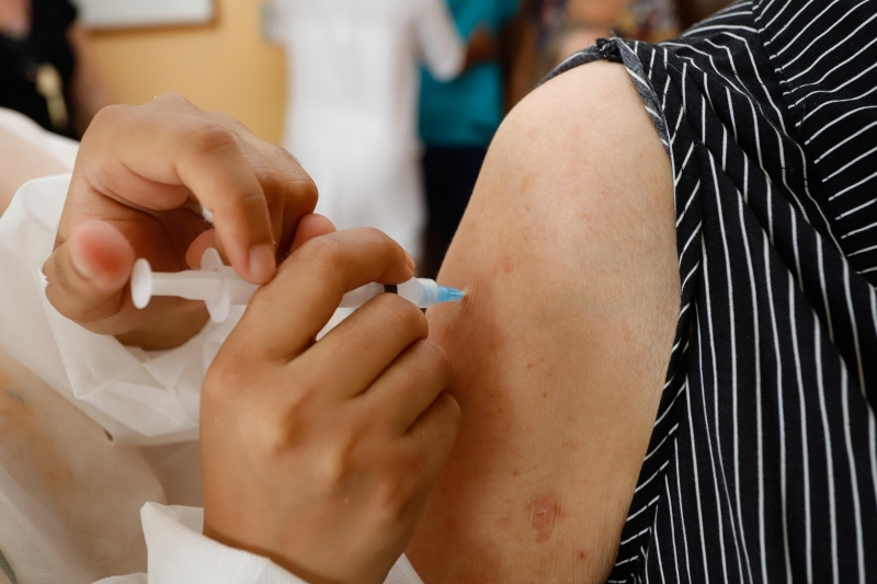 Falta de vacinas está atrasando a imunização em várias partes da União Europeia