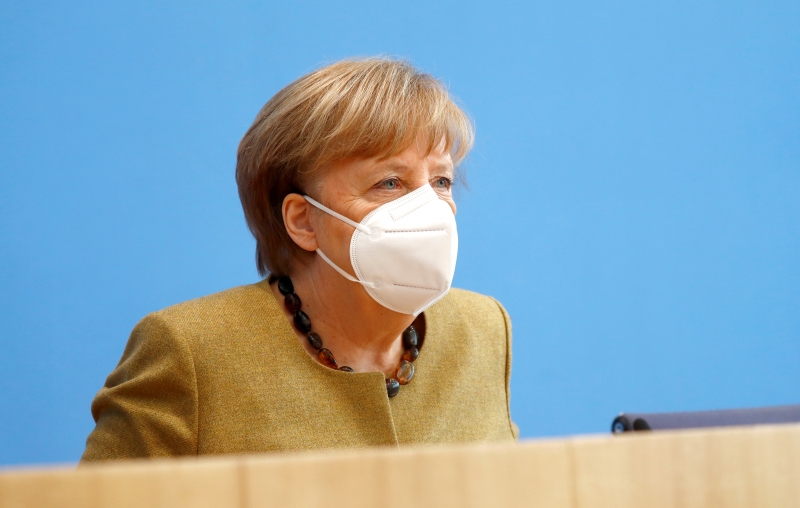 Merkel diz que Alemanha está 'sentada em um barril de pólvora'
