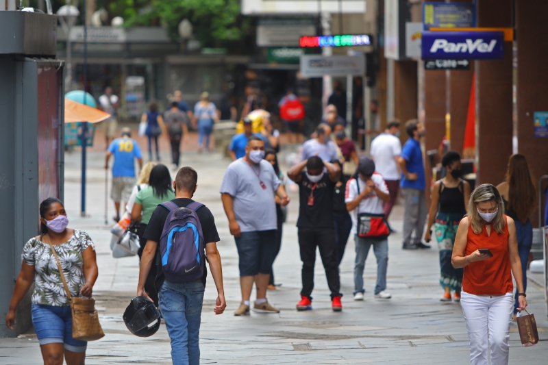 São quase 950 mil infecções no Estado ao todo desde o início da crise sanitária