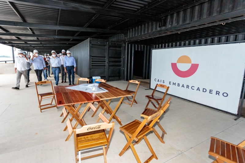 {'nm_midia_inter_thumb1':'https://www.jornaldocomercio.com/_midias/jpg/2021/01/30/206x137/1_50888991451_b2176cafa0_o-9241416.jpg', 'id_midia_tipo':'2', 'id_tetag_galer':'', 'id_midia':'6014f41679167', 'cd_midia':9241416, 'ds_midia_link': 'https://www.jornaldocomercio.com/_midias/jpg/2021/01/30/50888991451_b2176cafa0_o-9241416.jpg', 'ds_midia': 'PORTO ALEGRE, RS, BRASIL, 29.01.2021 - Cais Mauá - Cais Embarcadero -  visita Governador Eduardo Leite - prefeito de Porto Alegre, Sebastião Melo. OBRAS - orla do Guaíba', 'ds_midia_credi': 'GUSTAVO MANSUR/PALÁCIO PIRATINI/DIVULGAÇÃO/JC', 'ds_midia_titlo': 'PORTO ALEGRE, RS, BRASIL, 29.01.2021 - Cais Mauá - Cais Embarcadero -  visita Governador Eduardo Leite - prefeito de Porto Alegre, Sebastião Melo. OBRAS - orla do Guaíba', 'cd_tetag': '1', 'cd_midia_w': '800', 'cd_midia_h': '533', 'align': 'Left'}