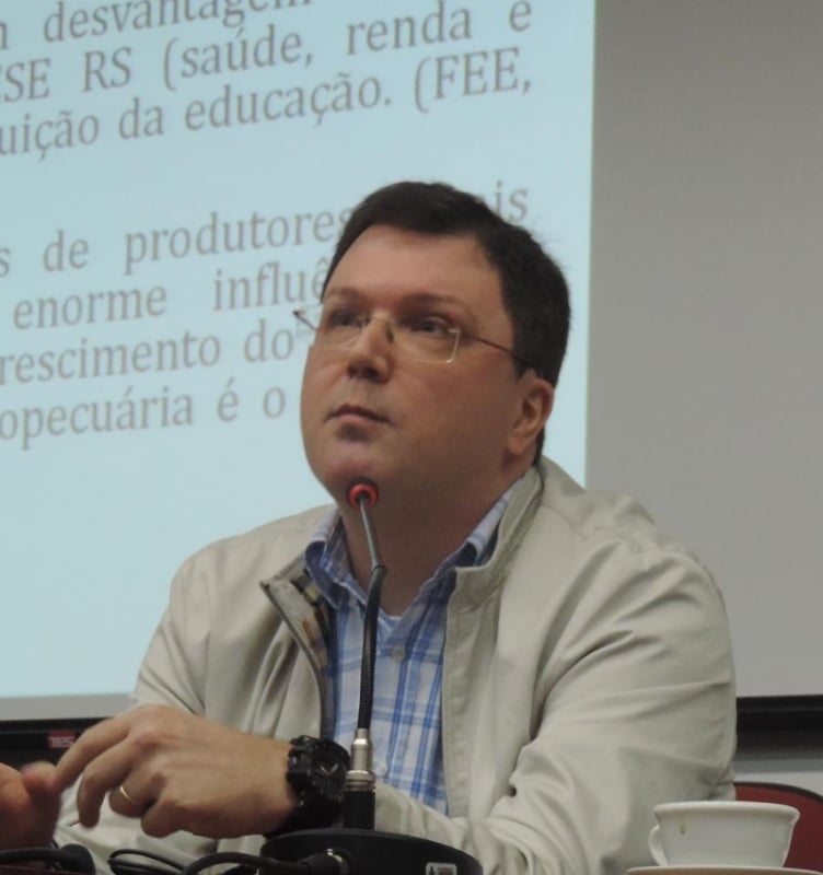 Sandro, professor da Ufrgs, diz que economia criativa encolheu Foto: Arquivo Pessoal/Divulgação/JC