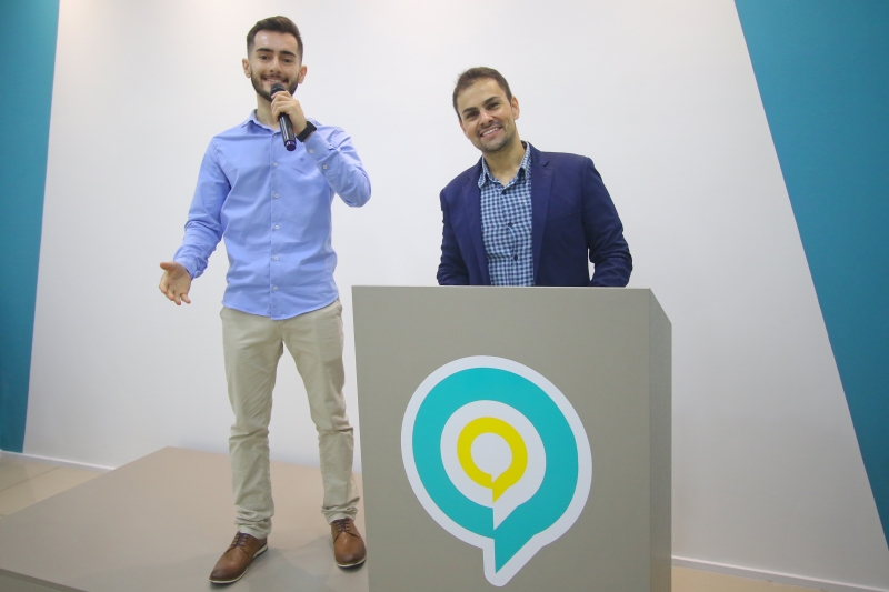 Alex e Marcos apostaram na franquia na pandemia do coronav&iacute;rus Foto: LUIZA PRADO/JC