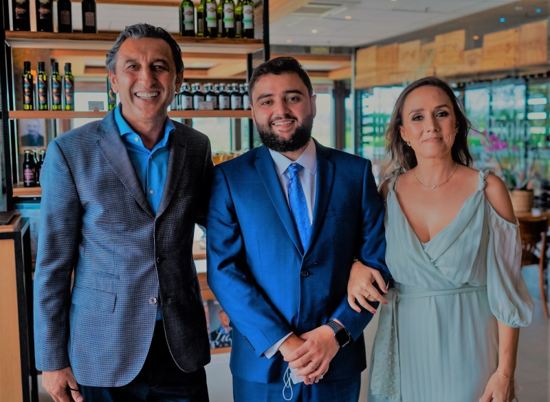 Paulo Geremia recebeu no Di Paolo Boulevard Laçador, Gabriel Souza e Talise Tiecher, ele o novo presidente da Assembleia Legislativa