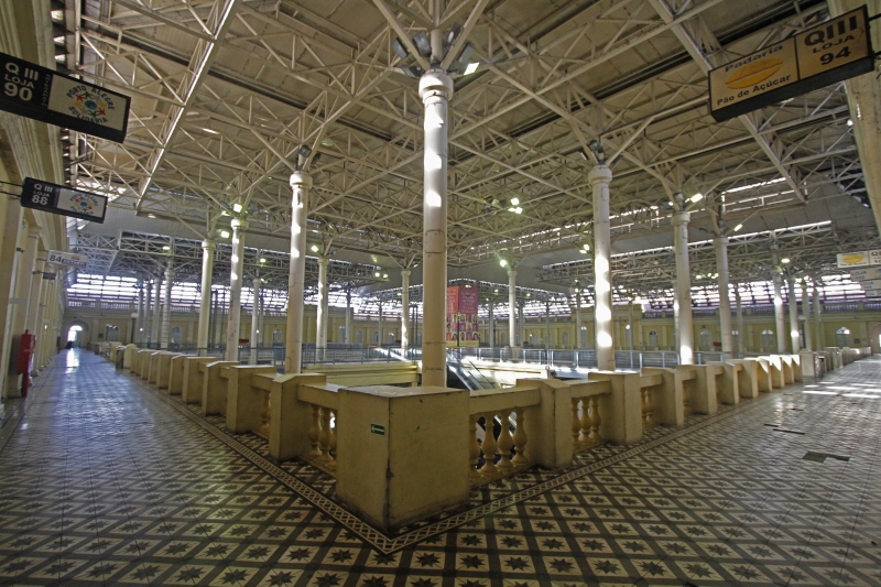 Reabertura do 2º andar depende principalmente da instalação da rede elétrica, consumida pelo fogo 