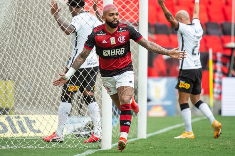 Gabigol comemora a marcação do segundo gol que sacramentou a vitória no Maracanã