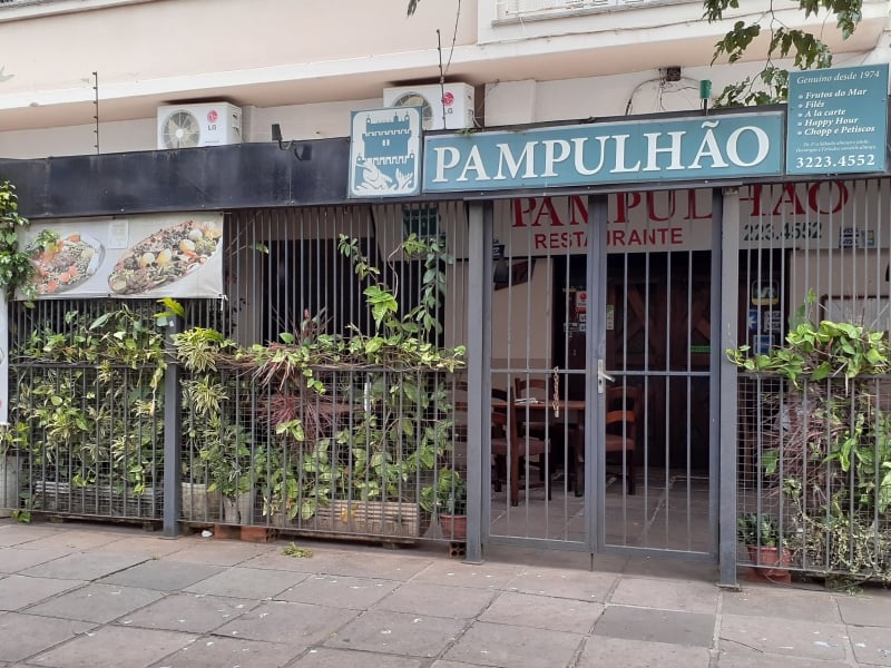 {'nm_midia_inter_thumb1':'https://www.jornaldocomercio.com/_midias/jpg/2021/02/17/206x137/1_cpm_pampulhao-9252414.jpg', 'id_midia_tipo':'2', 'id_tetag_galer':'', 'id_midia':'602d5c7a97a58', 'cd_midia':9252414, 'ds_midia_link': 'https://www.jornaldocomercio.com/_midias/jpg/2021/02/17/cpm_pampulhao-9252414.jpg', 'ds_midia': 'RESTAURANTES - Pampulh&atilde;o', 'ds_midia_credi': 'CMP/ESPECIAL/JC', 'ds_midia_titlo': 'RESTAURANTES - Pampulh&atilde;o', 'cd_tetag': '1', 'cd_midia_w': '100%', align=