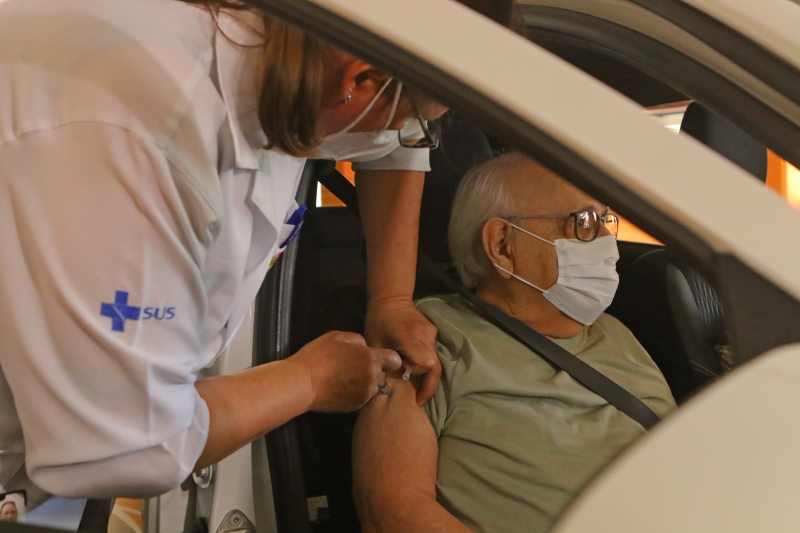 Todos os atendimentos ocorrerão apenas via drive-thru, não havendo necessidade de chegar cedo