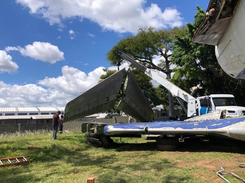 Boeing 727 foi desmontado e vai virar atrativo turístico da cidade