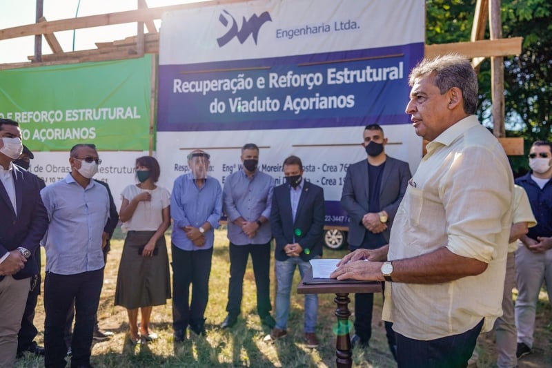O prefeito Sebastião Melo assinou nesta sexta-feira (19) a ordem de início da obra de recuperação do Viaduto dos Açorianos