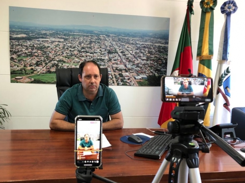 Prefeito Jarbas Lima pediu união da população para seguir restrições