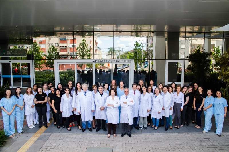 Fertilitat come&ccedil;ou com 4 pessoas e hoje j&aacute; conta com quase 50 profissionais Foto: Karine Viana/Fertilitat/Divulga&ccedil;&atilde;o/JC