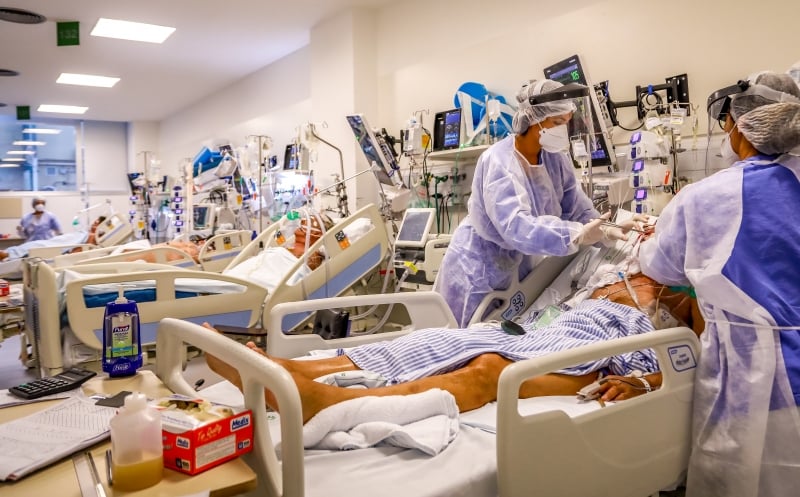 No Rio Grande do sul, houve alta de 183% no número de pessoas hospitalizados em relação a 2020