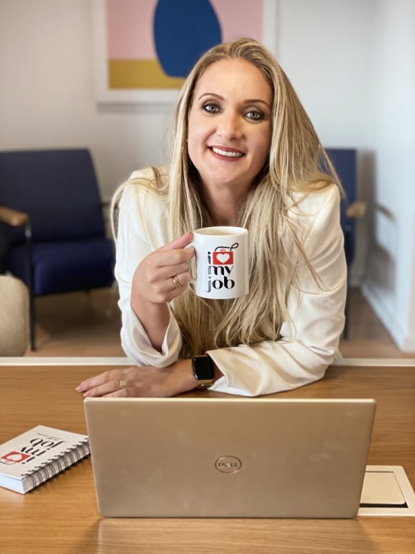 Ang&eacute;lica Madalosso &eacute; fundadora e diretora de neg&oacute;cios e estrat&eacute;gia criativa da ILoveMyJob Foto: Arquivo Pessoal/Divulga&ccedil;&atilde;o/Jc