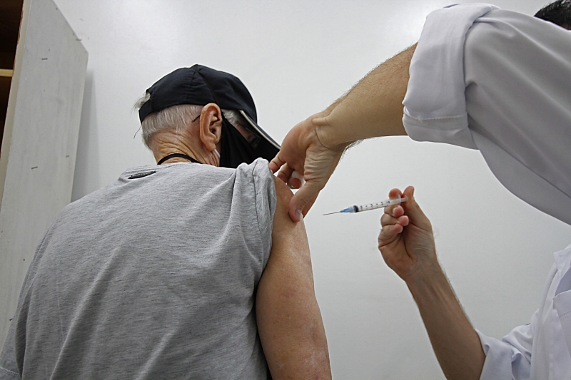 No Rio Grande do Sul, foram aplicadas até este sábado 673.761 doses da vacina