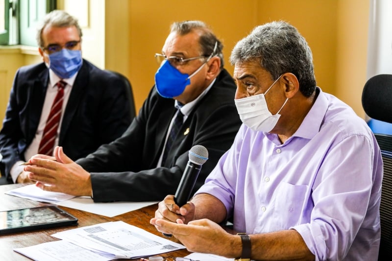 Melo também anunciou abertura de 12 UBSs no final de semana