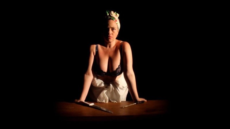 Série com Karine Teles tem exibição na TV no Dia Internacional da Mulher