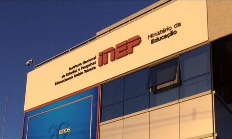 Ao menos 29 servidores já pediram exoneração nesta segunda-feira (8)