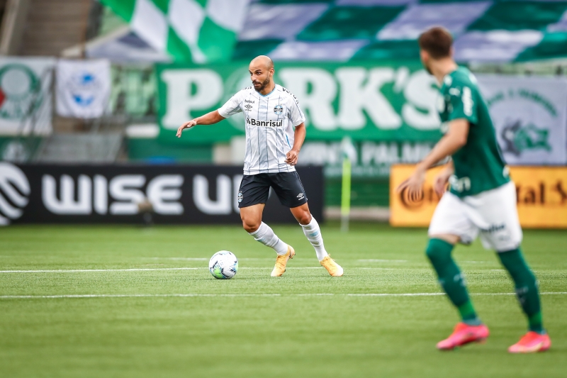 Thaciano foi uma das opções de mudança, mas pouco correspondeu dentro de campo