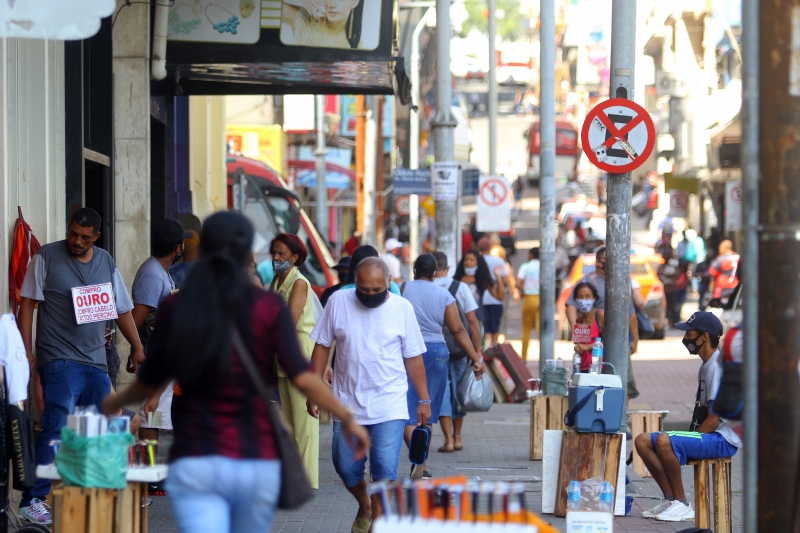 Maior circulação acompanhou explosão nas internações hospitalares