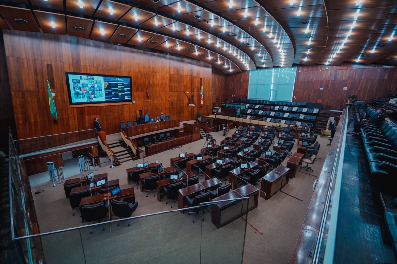 Deputados estaduais aprovaram seis matérias que trancavam a pauta do Legislativo