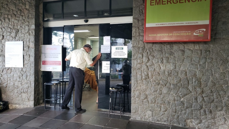 Até esta terça, são 44 casos de pacientes com Covid confirmados e 15 profissionais de saúde