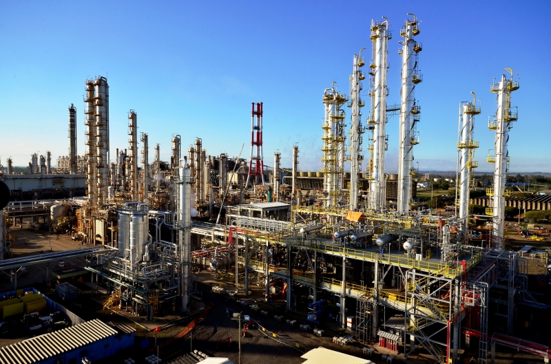 Petroquímica afirma que solicitou esclarecimentos sobre a informação aos seus acionistas, Novonor e Petrobras