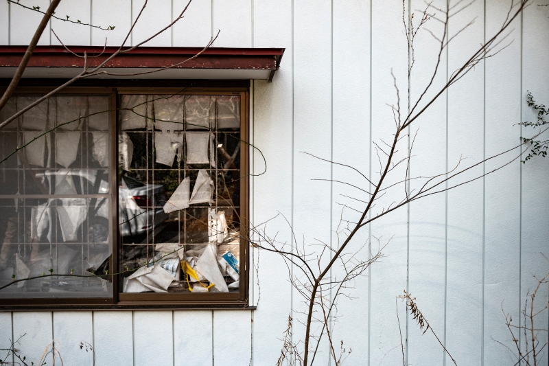 No arredores da usina, centenas de casas abandonadas formam uma cidade que parece fantasma