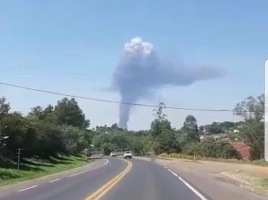 {'nm_midia_inter_thumb1':'https://www.jornaldocomercio.com/_midias/jpg/2021/03/13/206x137/1_011c13c7_8a7f_440f_b771_c4ce567c090d-9269628.jpg', 'id_midia_tipo':'2', 'id_tetag_galer':'', 'id_midia':'604ce769e2e2d', 'cd_midia':9269628, 'ds_midia_link': 'https://www.jornaldocomercio.com/_midias/jpg/2021/03/13/011c13c7_8a7f_440f_b771_c4ce567c090d-9269628.jpg', 'ds_midia': 'Acidente - estrada - Rio Grande do Sul - Estrela - km 350, na BR-386. caminh&atilde;o com combust&iacute;vel explodiu ', 'ds_midia_credi': 'PRF/DIVULGA&Ccedil;&Atilde;O/JC', 'ds_midia_titlo': 'Acidente - estrada - Rio Grande do Sul - Estrela - km 350, na BR-386. caminh&atilde;o com combust&iacute;vel explodiu ', 'cd_tetag': '1', 'cd_midia_w': '540', 'cd_midia_h': '404', 'align': 'Left'}