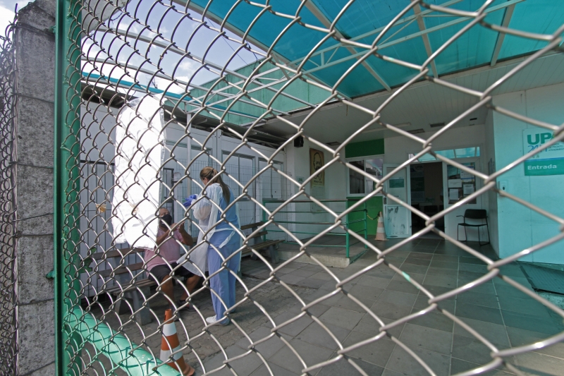 Ontem, Moacyr Scliar tinha 59 pacientes esperando vaga em hospital