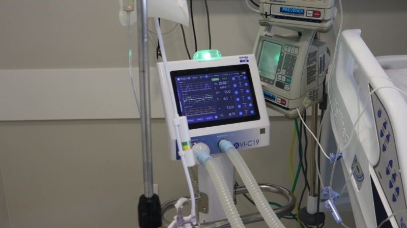 Há risco iminente de o hospital local ficar sem medicamentos do kit intubação nesta semana