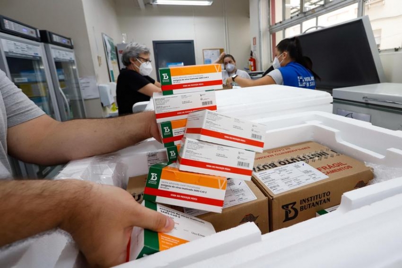 Conforme a SES-RS, faltam 369.330 doses da Coronavac para as segundas doses no Estado