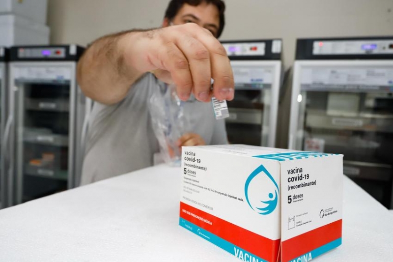 Capital recebeu remessa com 44.750 doses de vacinas contra a Covid-19 nesta segunda