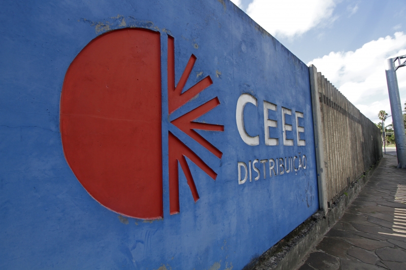 Novo controlador quer melhorar índices de qualidade de fornecimento de energia da empresa