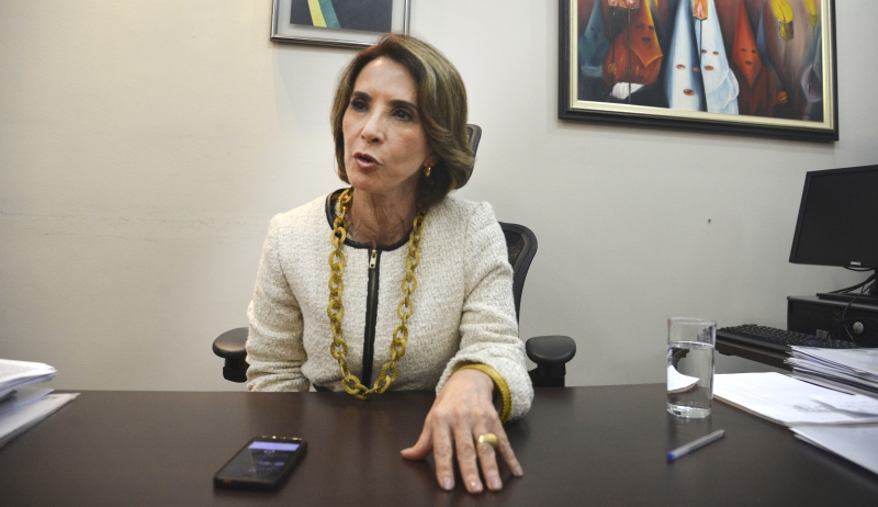 Educadora é PhD em Linguística pela University of California em Berkeley, nos EUA
