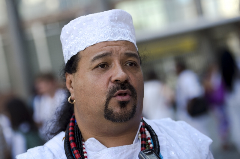 {'nm_midia_inter_thumb1':'https://www.jornaldocomercio.com/_midias/jpg/2021/04/01/206x137/1_porto_alegre___no_dia_do_combate_a_intolerancia_religiosa__o_baba_diba_de_iemanja_participa_da_marcha_pela_vida_e_liberdade_religiosa___marcelo_camargo_agencia_brasil-9282505.jpg', 'id_midia_tipo':'2', 'id_tetag_galer':'', 'id_midia':'6065d9e1bc60e', 'cd_midia':9282505, 'ds_midia_link': 'https://www.jornaldocomercio.com/_midias/jpg/2021/04/01/porto_alegre___no_dia_do_combate_a_intolerancia_religiosa__o_baba_diba_de_iemanja_participa_da_marcha_pela_vida_e_liberdade_religiosa___marcelo_camargo_agencia_brasil-9282505.jpg', 'ds_midia': 'Porto Alegre - No dia do combate a Intolerância Religiosa, o Baba Diba de Iemanjá participa da Marcha pela Vida e Liberdade Religiosa (Marcelo Camargo/Agência Brasil)', 'ds_midia_credi': 'MARCELO CAMARGO/ABR/JC', 'ds_midia_titlo': 'Porto Alegre - No dia do combate a Intolerância Religiosa, o Baba Diba de Iemanjá participa da Marcha pela Vida e Liberdade Religiosa (Marcelo Camargo/Agência Brasil)', 'cd_tetag': '1', 'cd_midia_w': '800', 'cd_midia_h': '532', 'align': 'Left'}