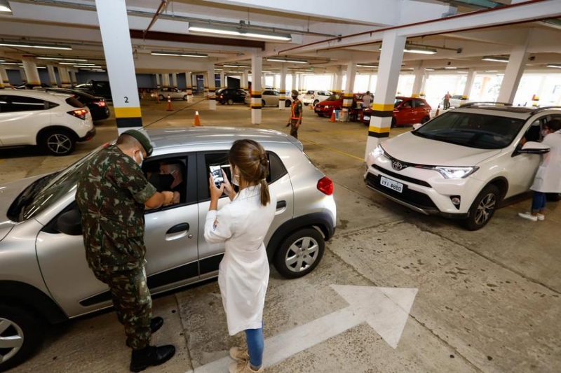 Servidores da segurança serão vacinados em três locais; idosos nos drive-thrus e unidades de saúde