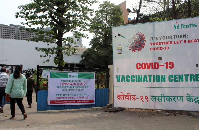Índia administrou ao menos uma dose de vacina para mais de 90 milhões de trabalhadores da saúde e pessoas com mais de 45 anos