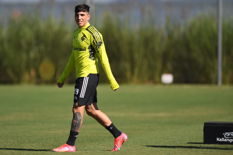 Após período de treinos, Palacios deve ser titular contra o Aimoré, pelo Gauchão