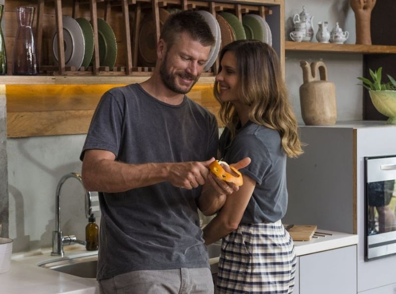 Profissional est&aacute; no canal h&aacute; dez anos; Fernanda Lima, esposa do apresentador, terminou acordo com a Globo em 2022