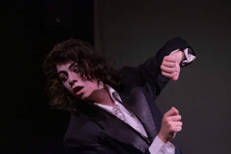 Kaleb Zdruicosk no espetáculo inclusivo que tem sessão online nesta sexta-feira (16)