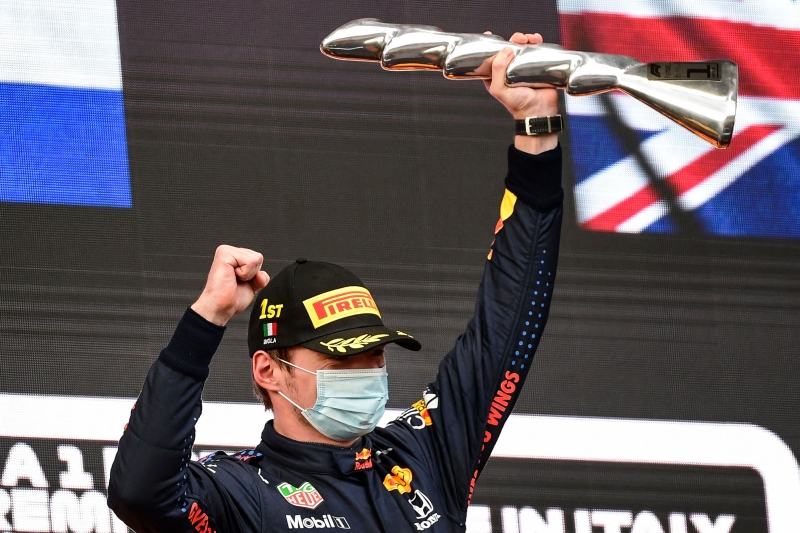Max Verstappen é o líder da classificação, com 262,5 pontos, seis de vantagem para Lewis Hamilton (256,5)