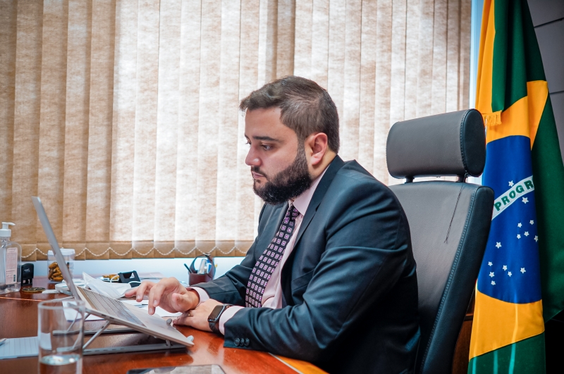 Souza acompanhou videoconferência na qual Eduardo Leite apresentou mudanças no modelo