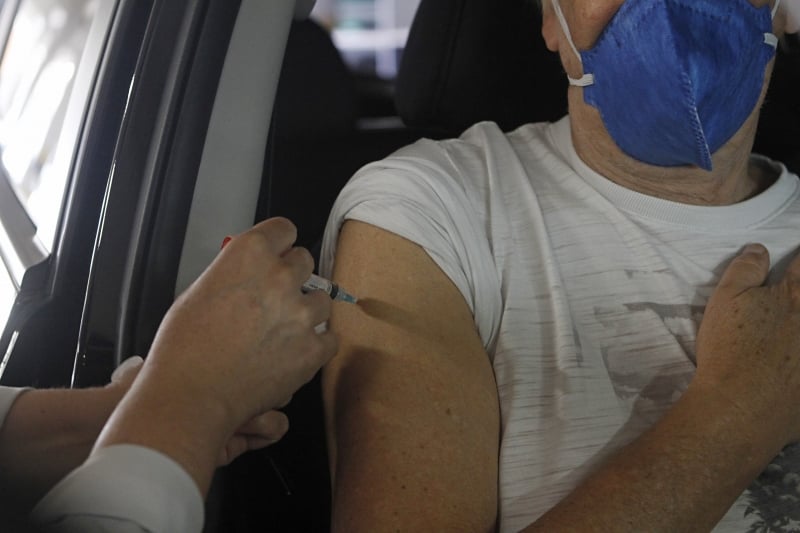 Capital está imunizando pessoas com 60 anos ou mais com a vacina AstraZeneca/Oxford