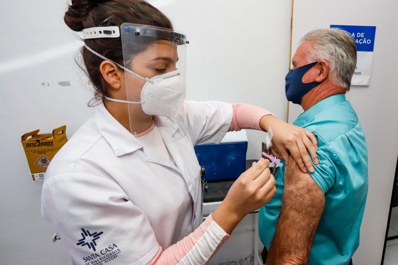 Para ser atendido, é preciso apresentar documentação e comprovante de residência