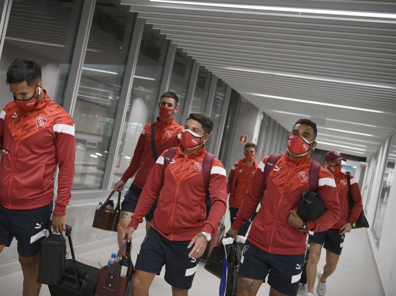 Jogadores do clube argentino foram barrados pela Anvisa no aeroporto de Salvador