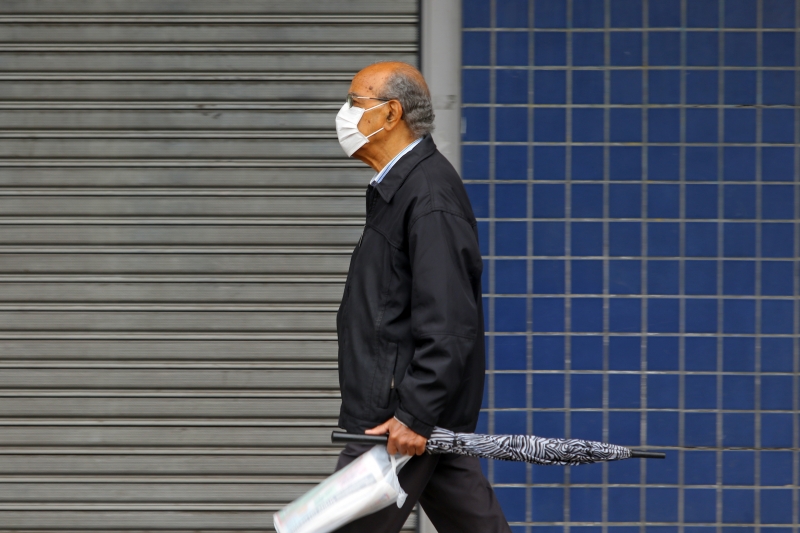 Porto Alegre tem muitas nuvens e pouca chuva no decorrer do dia 