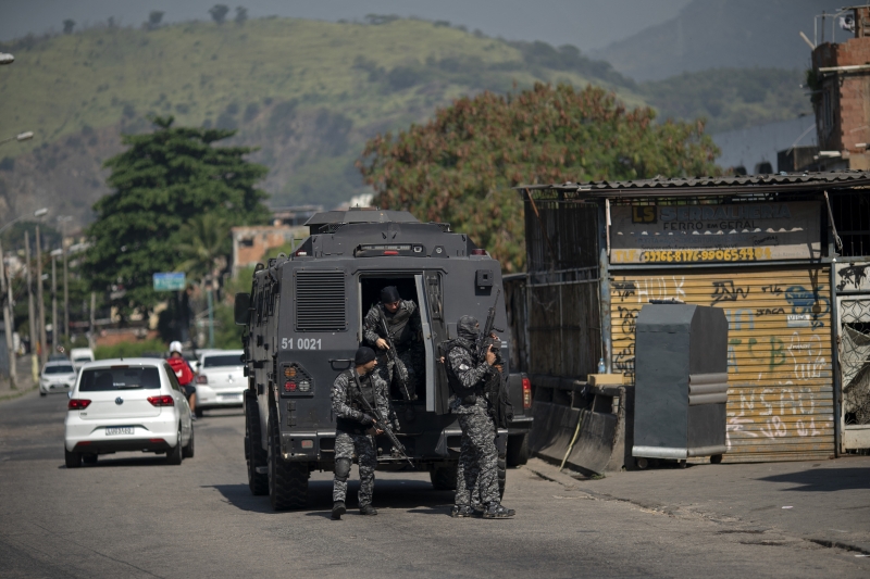 Tocada para cumprir mandados contra pessoas ligadas ao tr&aacute;fico, a incurs&atilde;o da pol&iacute;cia teve pouco resultado efetivo e muitas mortes