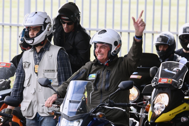 Presidente foi acompanhado por centenas de motociclistas
