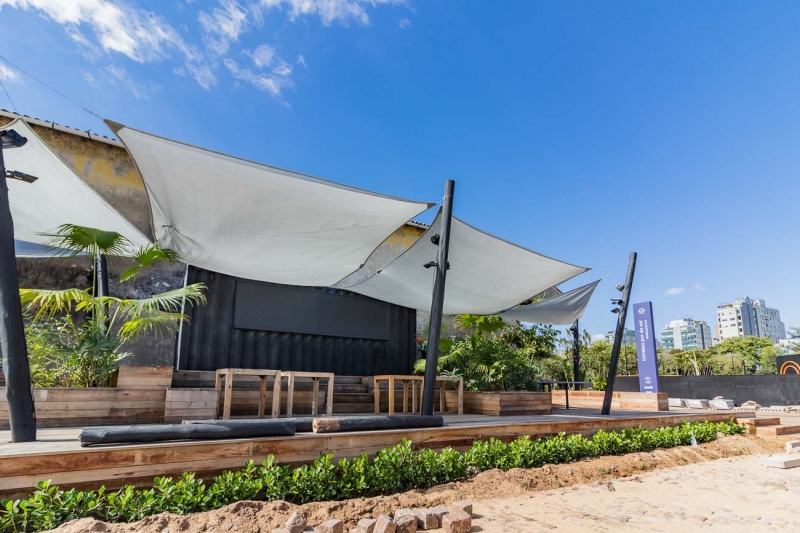 {'nm_midia_inter_thumb1':'https://www.jornaldocomercio.com/_midias/jpg/2021/05/14/206x137/1__mg_0023_hdr-9316095.jpg', 'id_midia_tipo':'2', 'id_tetag_galer':'', 'id_midia':'609eab38c5581', 'cd_midia':9316095, 'ds_midia_link': 'https://www.jornaldocomercio.com/_midias/jpg/2021/05/14/_mg_0023_hdr-9316095.jpg', 'ds_midia': 'Cais Embarcadero - Cais Mau&aacute; - orla do Gua&iacute;ba - imagens da &aacute;rea pronta com instala&ccedil;&otilde;es de lazer e alimenta&ccedil;&atilde;o - gastronomia - Porto Alegre -  ', 'ds_midia_credi': 'MELT IMAGE BUILDERS/DIVULGA&Ccedil;&Atilde;O/JC', 'ds_midia_titlo': 'Cais Embarcadero - Cais Mau&aacute; - orla do Gua&iacute;ba - imagens da &aacute;rea pronta com instala&ccedil;&otilde;es de lazer e alimenta&ccedil;&atilde;o - gastronomia - Porto Alegre -  ', 'cd_tetag': '1', 'cd_midia_w': '800', 'cd_midia_h': '533', 'align': 'Left'}