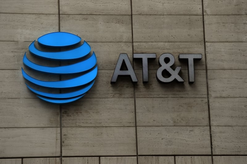 Às 7h50min (de Brasília), a ação da AT&T subia 1,2% no pré-mercado de Nova York